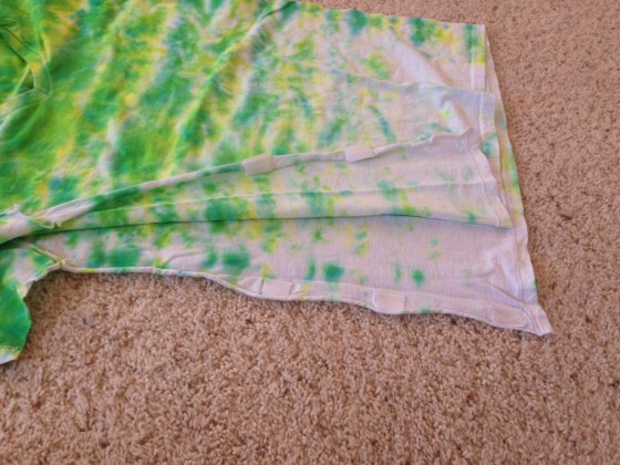 Shirt with velcrow down the side